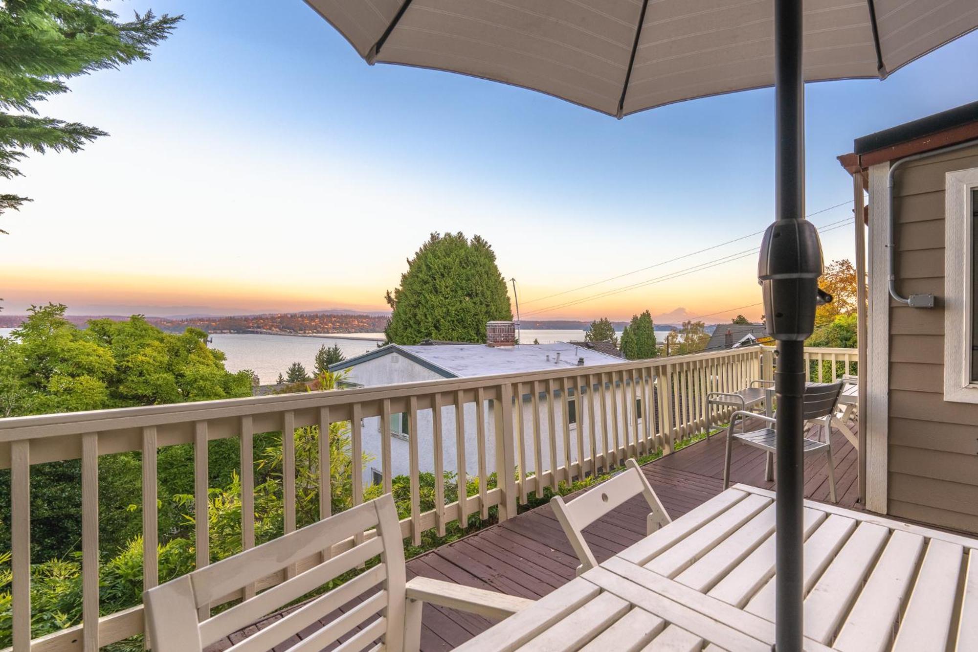 Sunrise On Lake Washington Seattle Exterior foto