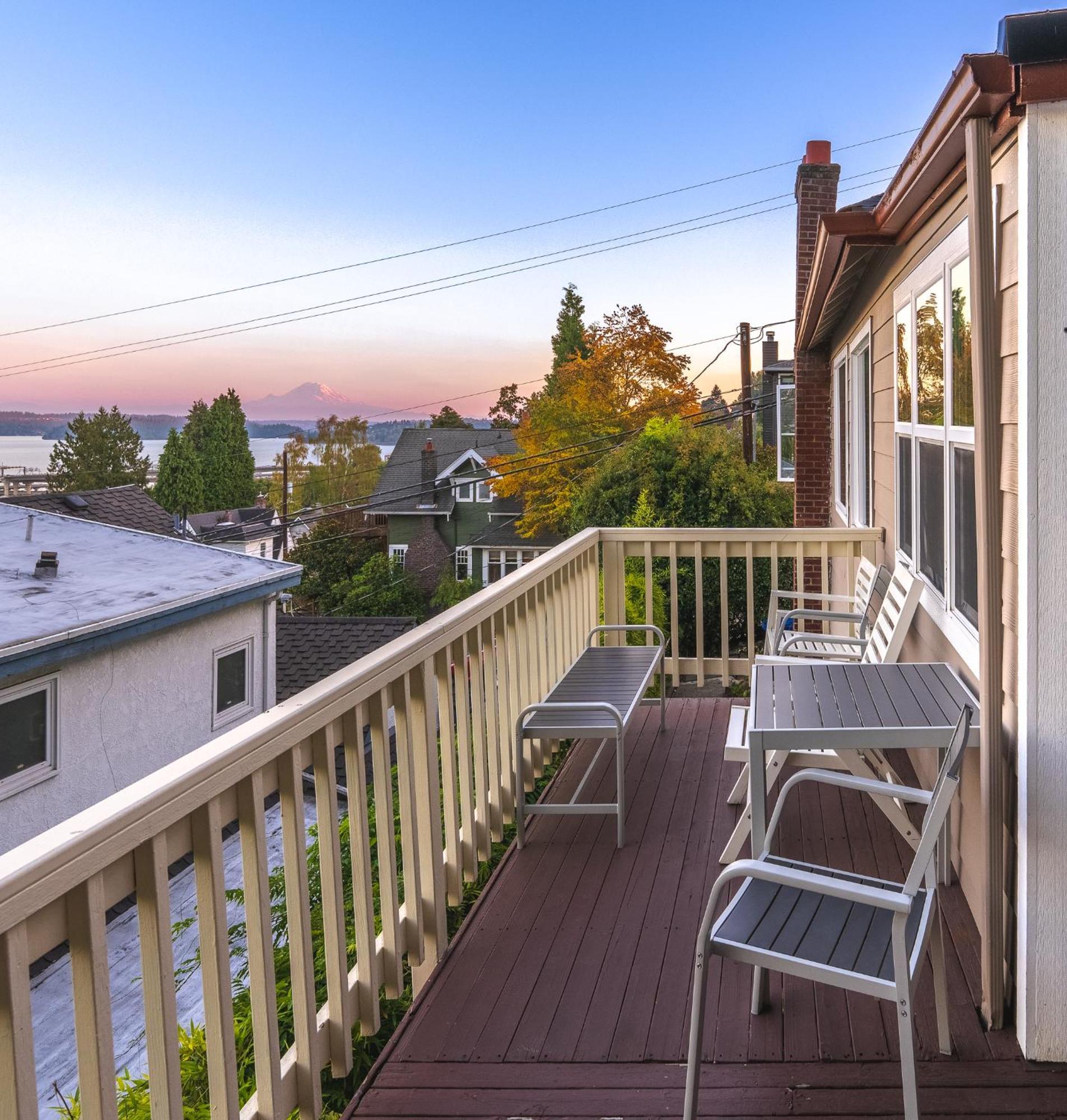 Sunrise On Lake Washington Seattle Exterior foto